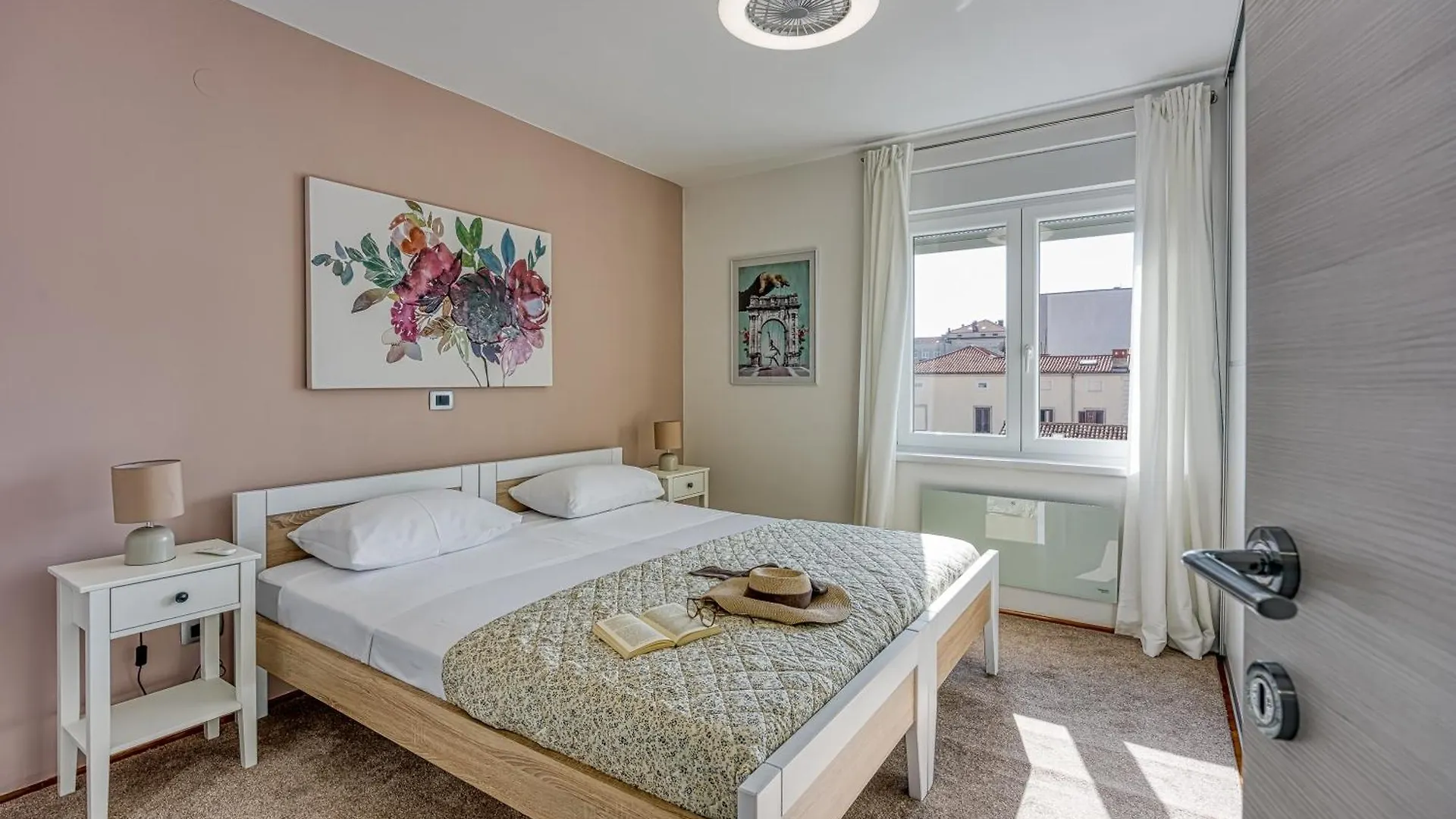 Liu Apartment In Pula Center