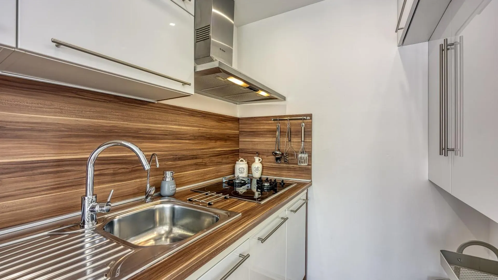 Liu Apartment In Pula Center