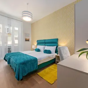 3* Гостевой дом Preziosa